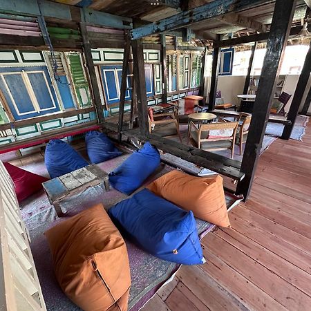 Gili La Boheme Hostel Quần đảo Gili Ngoại thất bức ảnh